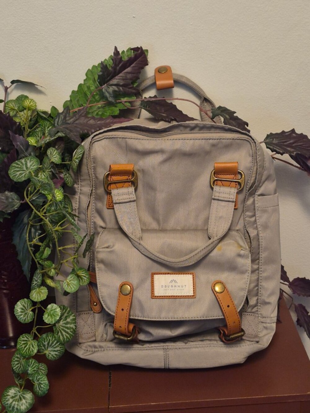 Doughnut Macaroon backpack